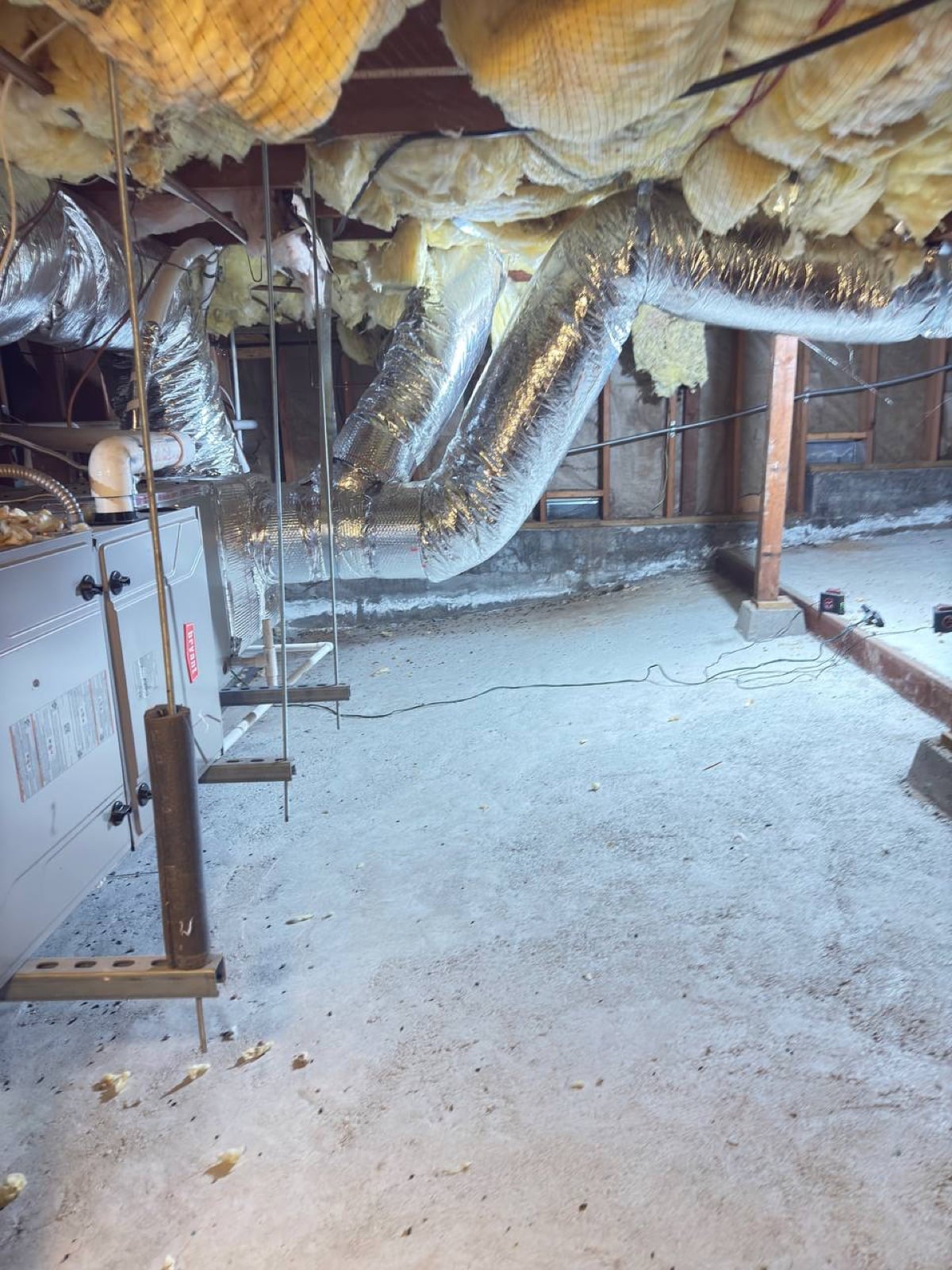Emerald Hills attic with the new duct run