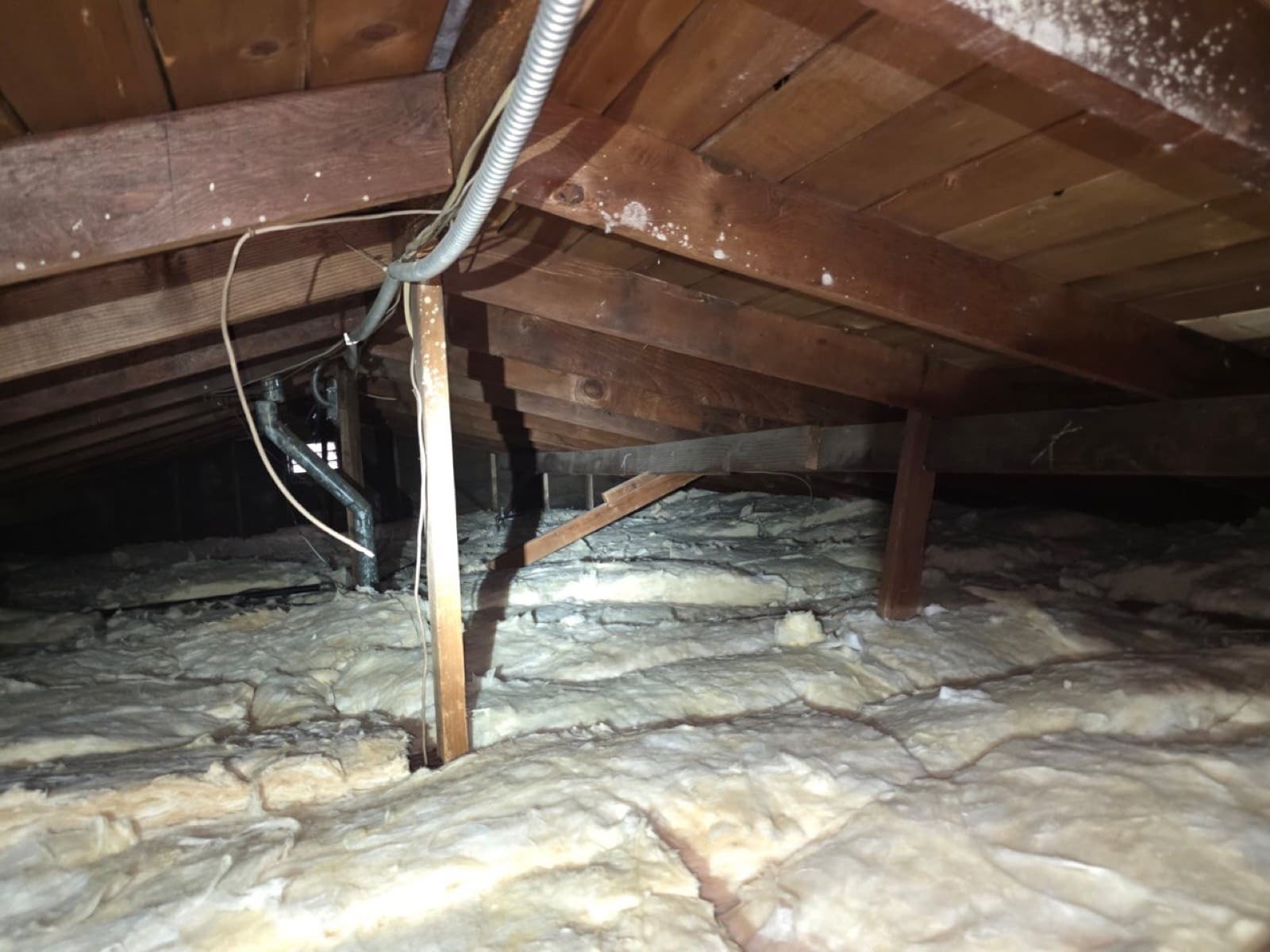 Attic Insulation Replacement and Air Sealing in Lakewood, CA