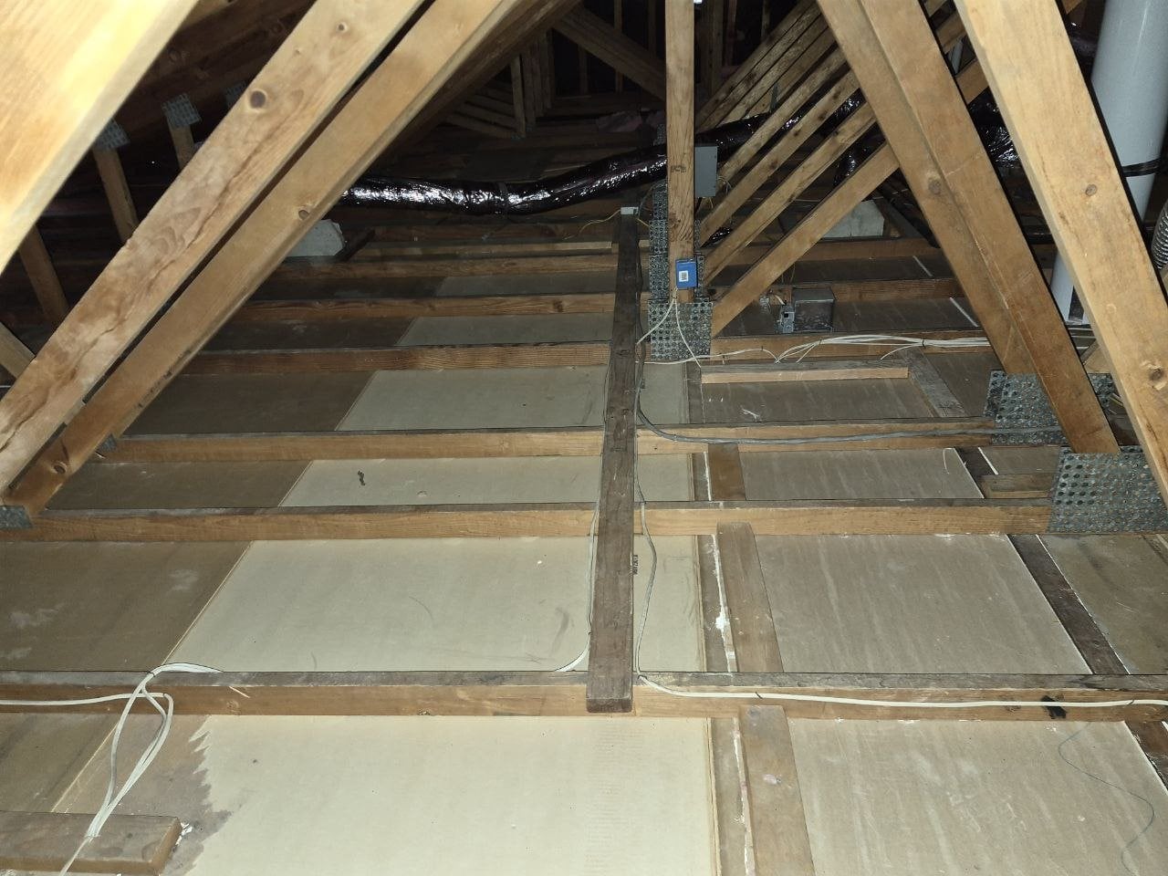 San Jose attic after old insulation removal and cleaning