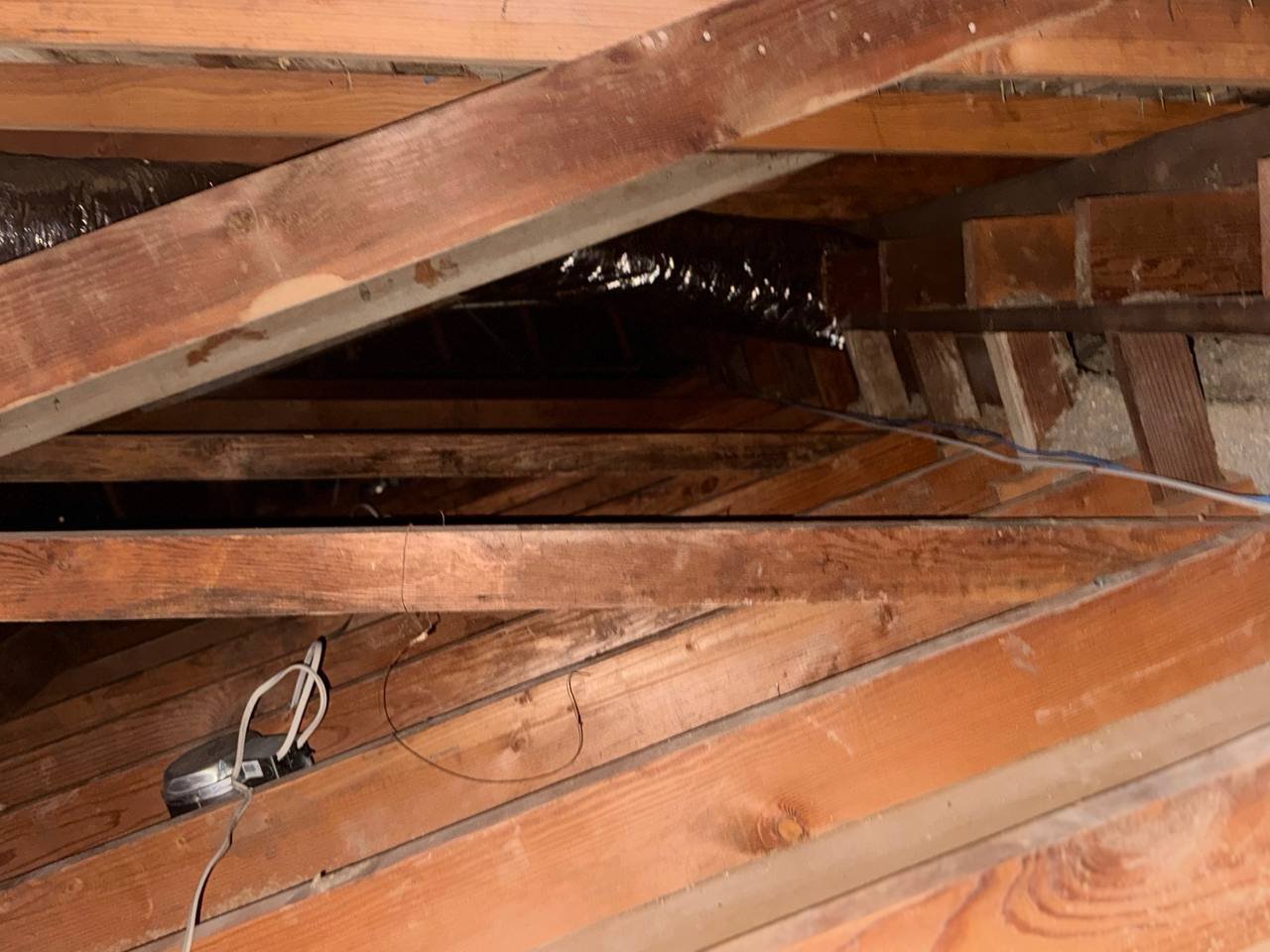 Cleared attic deck in San Jose